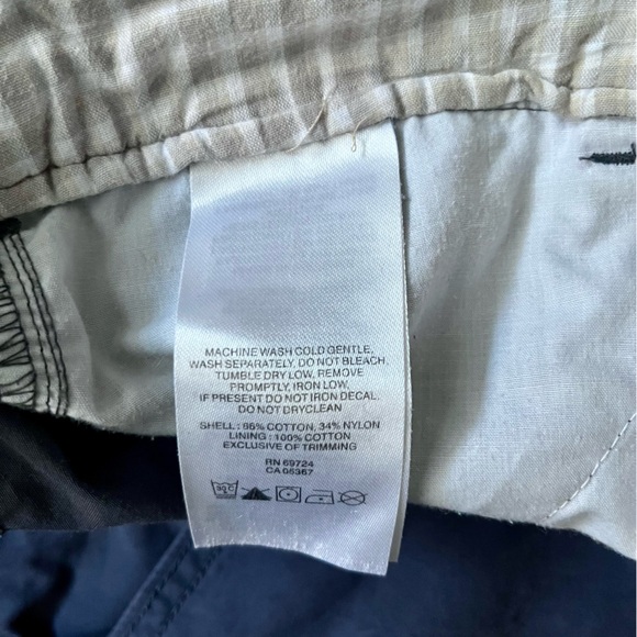 Women’s Columbia Gray Athletic Hiking Shorts - Picture 3 of 4